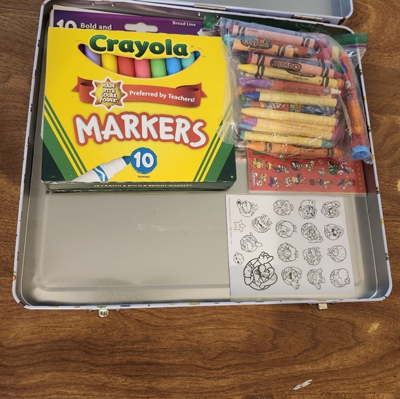 Mario Coloring and Activity Set - Picture 3 of 8